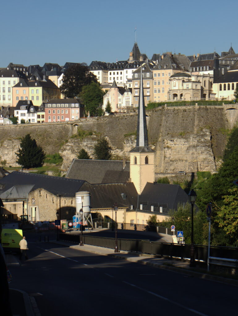 Lucemburk,_kostel Listiny Lucemburské - kostel