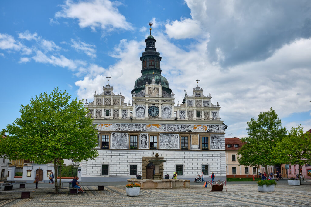 Stříbro_radnice_červen_2022_(2) Radnice - Historická radnice na hlavním náměstí