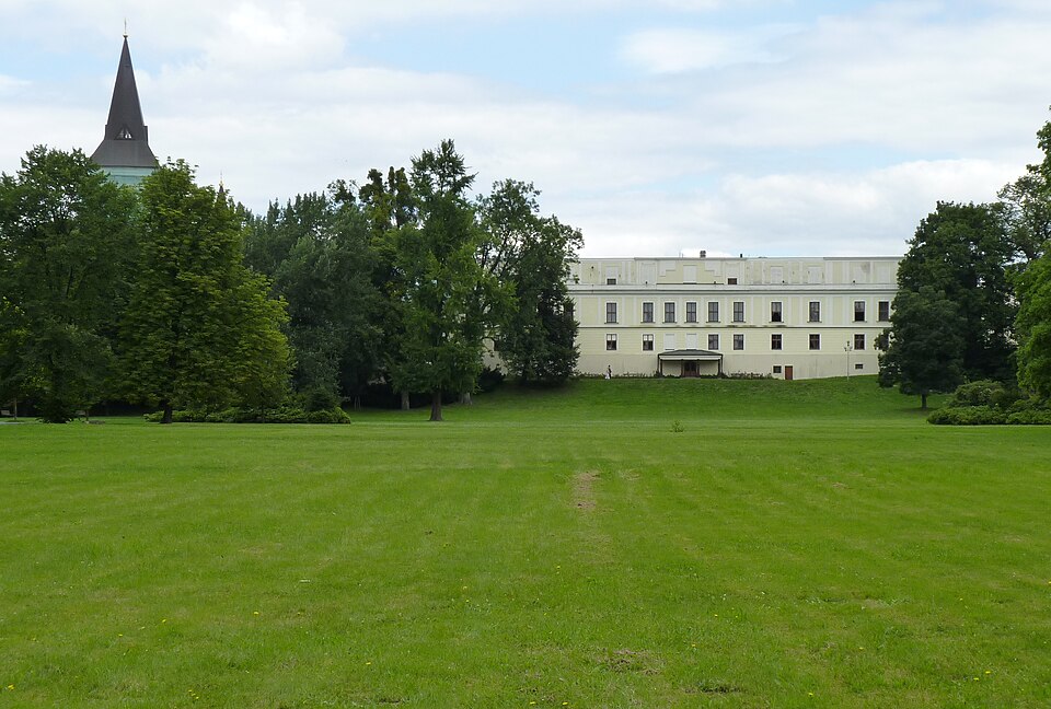 Karviná zámek a park